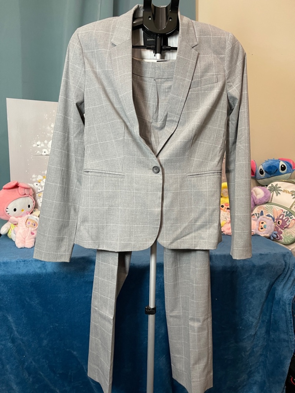 Banana Republic Light Gray Windowpane Two-Piece Suit size 6